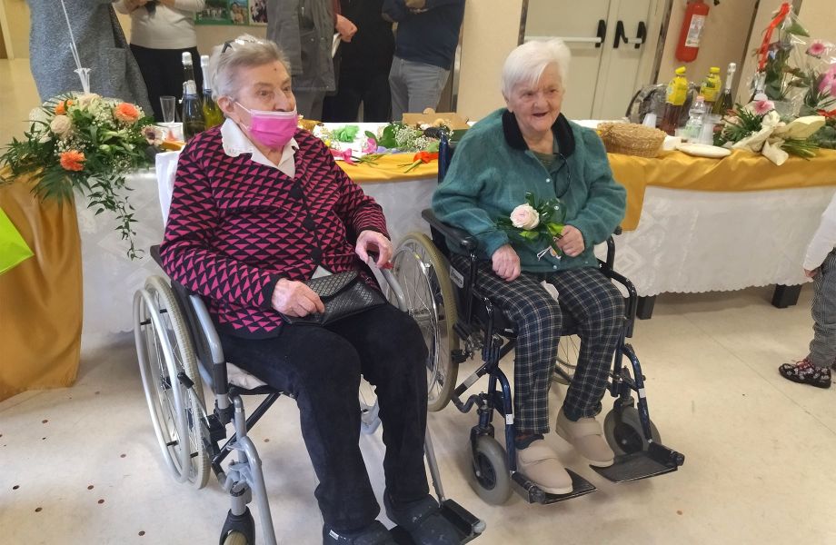 Auguroni Nonna Rosa!