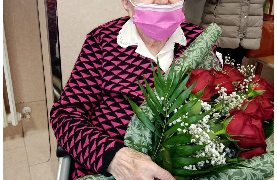 Auguroni Nonna Rosa!